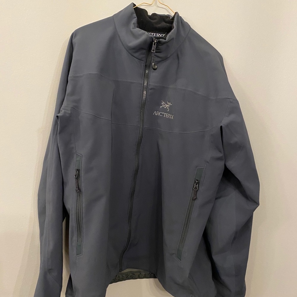 Arc’Teryx soft lined jacket with Windstopper